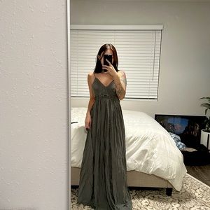 Backless Flowy Maxi Dress